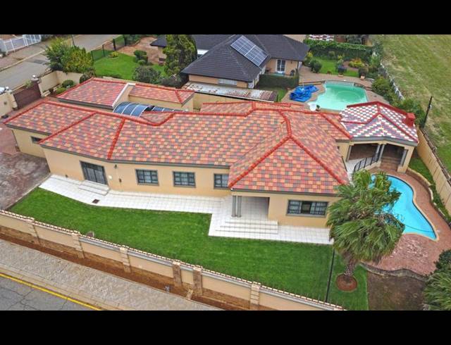 4 BEDROOM HOUSE FOR SALE IN GLENANDA